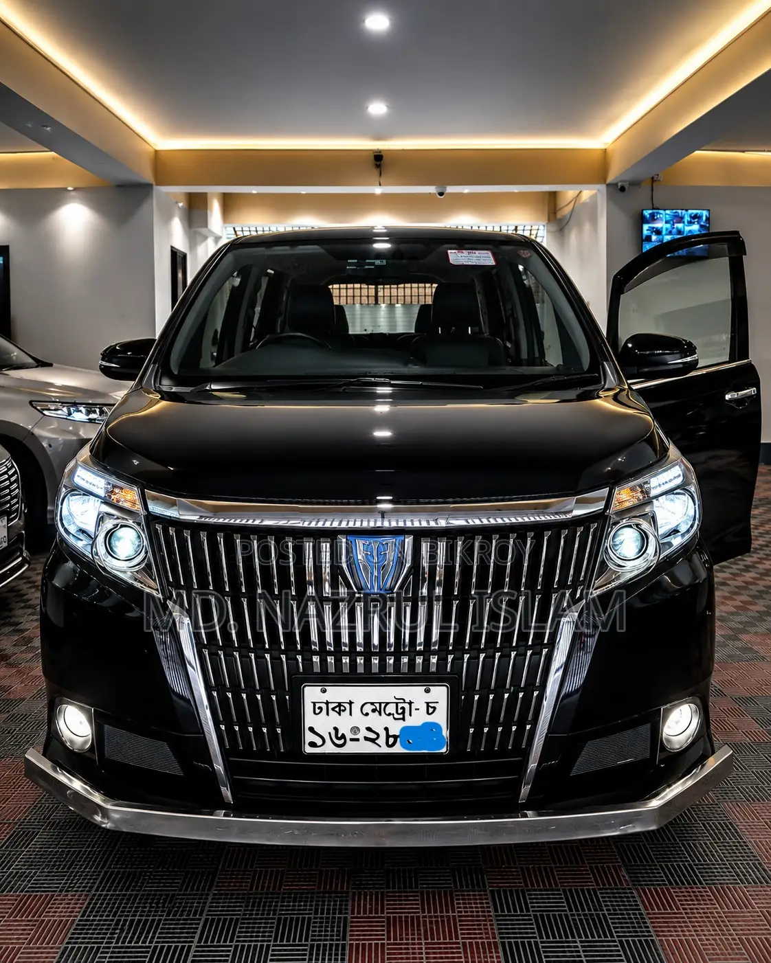 Toyota Esquire 1.8 FWD Hybrid (7 Seater) 2015 Black