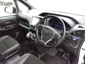 Toyota Noah 2021 Pearl