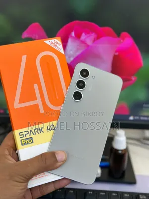নতুন টেকনো স্পার্ক ৪০ প্রো ১২৮ জিবি সিলভার