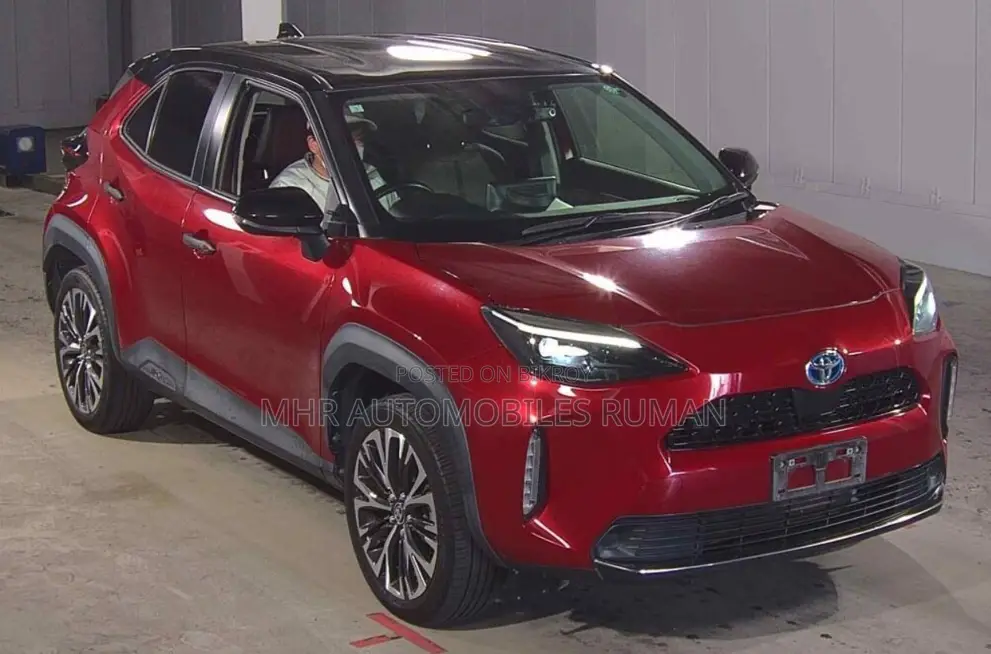 Toyota Yaris Cross 1.5 Hybrid FWD 2021 Red