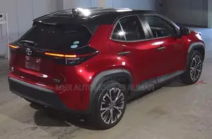 Toyota Yaris Cross 1.5 Hybrid FWD 2021 Red