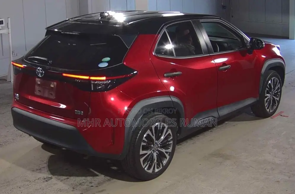 Toyota Yaris Cross 1.5 Hybrid FWD 2021 Red