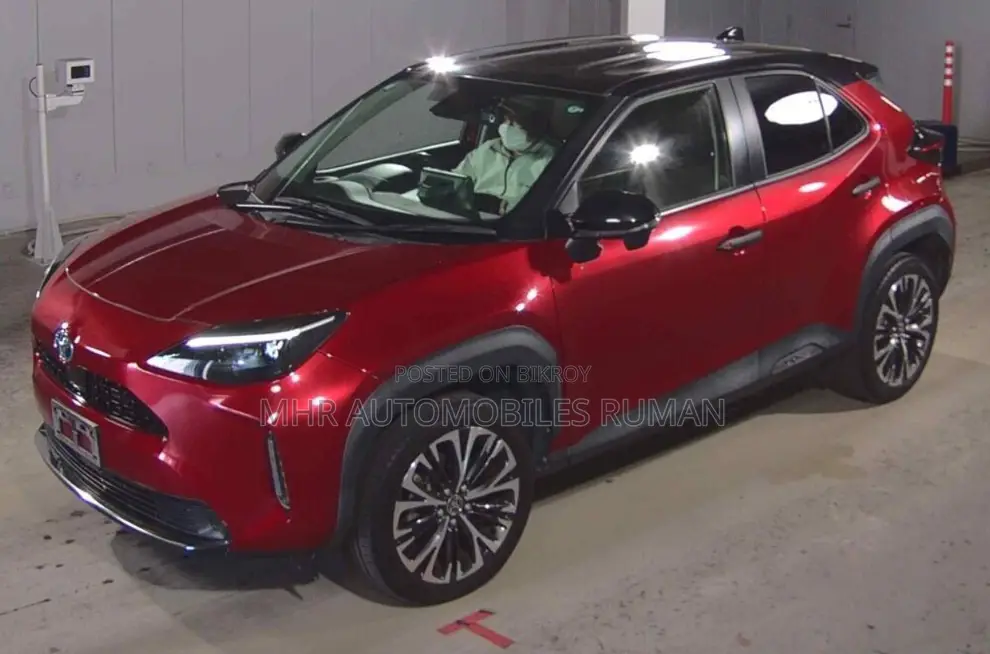 Toyota Yaris Cross 1.5 Hybrid FWD 2021 Red