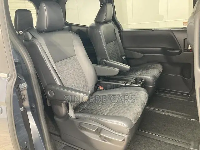 Toyota Voxy 2022 Gray