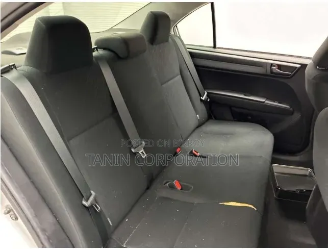 Toyota Axio 2021 Silver