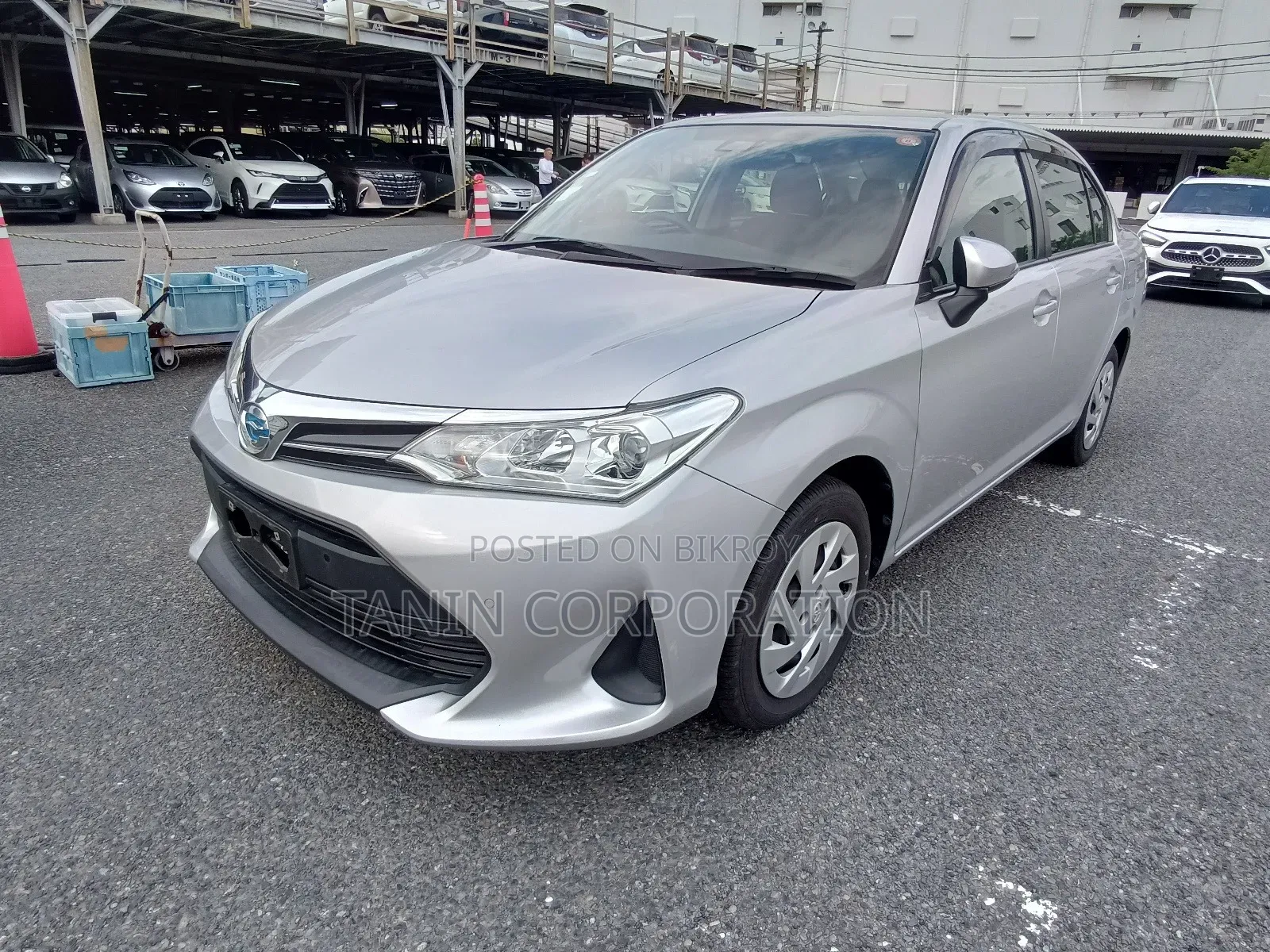 Toyota Axio 2021 Silver
