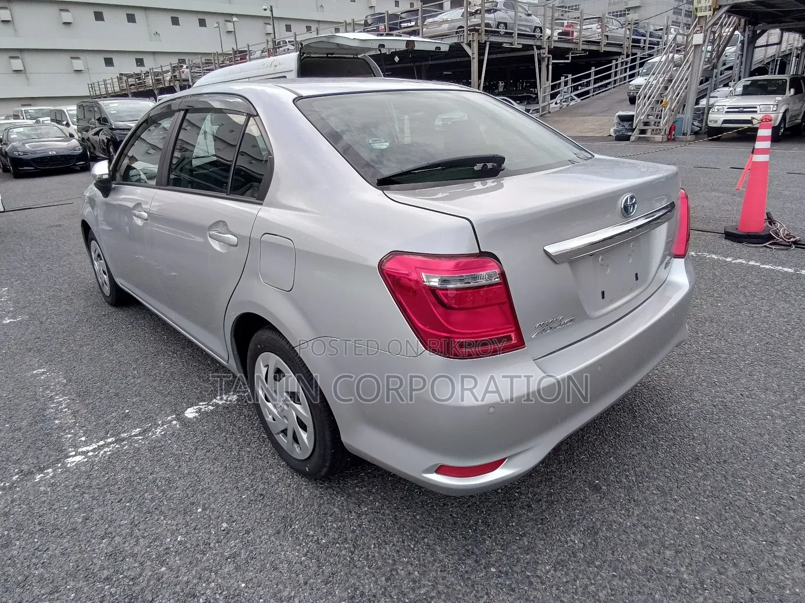 Toyota Axio 2021 Silver