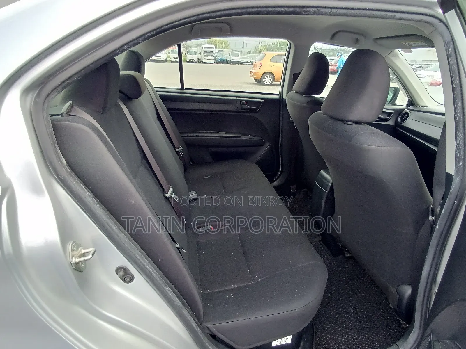 Toyota Axio 2021 Silver