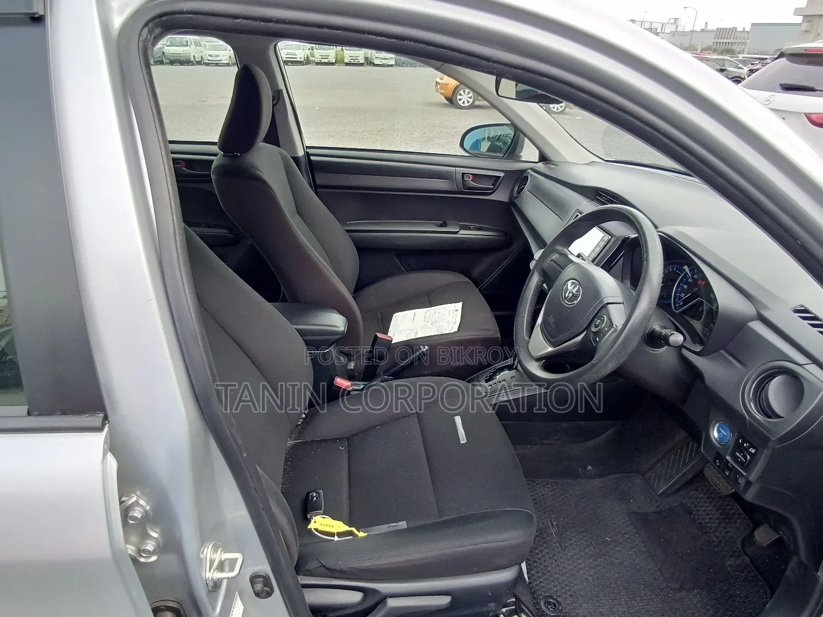Toyota Axio 2021 Silver
