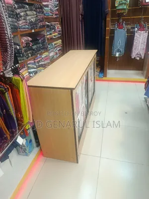 Showroom Clothing Display Stand