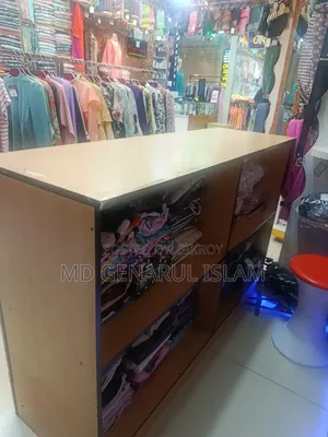 Showroom Clothing Display Stand