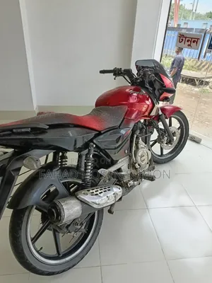 Bajaj Pulsar 150 2012 Red