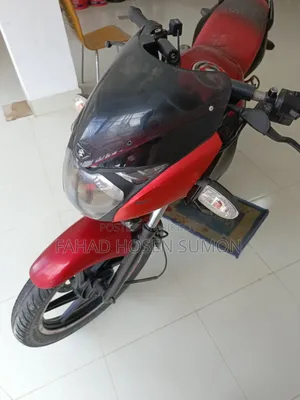 Bajaj Pulsar 150 2012 Red