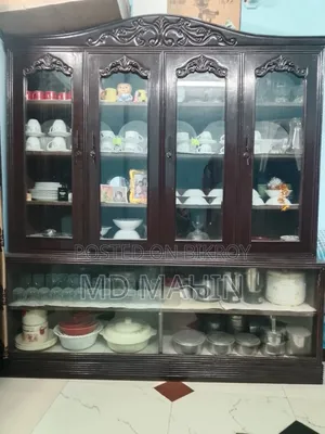 ভালো মানের সেগুন কাঠের শোকেস