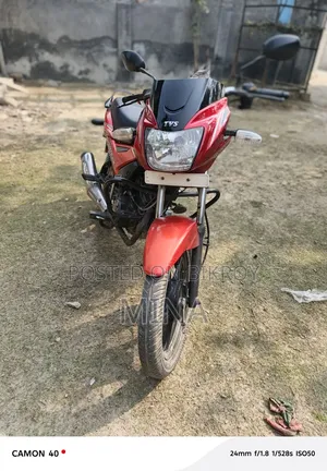 টিভিএস মেট্রো প্লাস ২০১৬ লাল