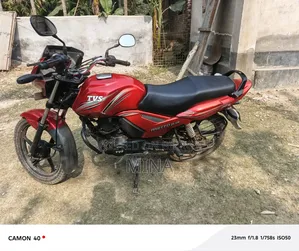টিভিএস মেট্রো প্লাস ২০১৬ লাল
