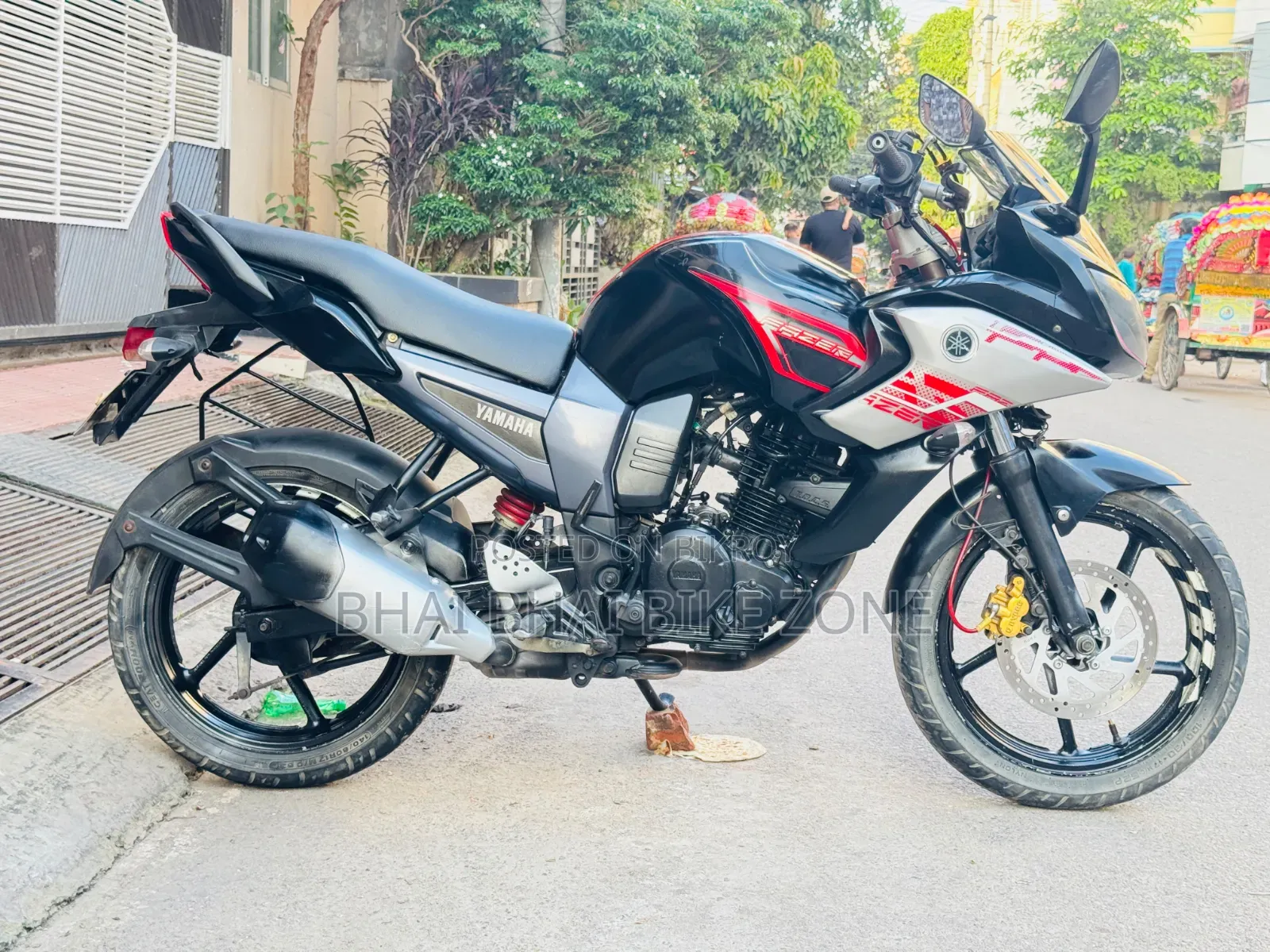 Yamaha YZF-R 2014 Black