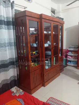 কাঠের ৩ পার্টের ৪ পাল্লার শোকেস