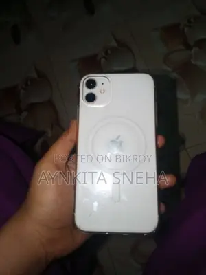 অ্যাপল আইফোন ১১ ১২৮ জিবি সাদা