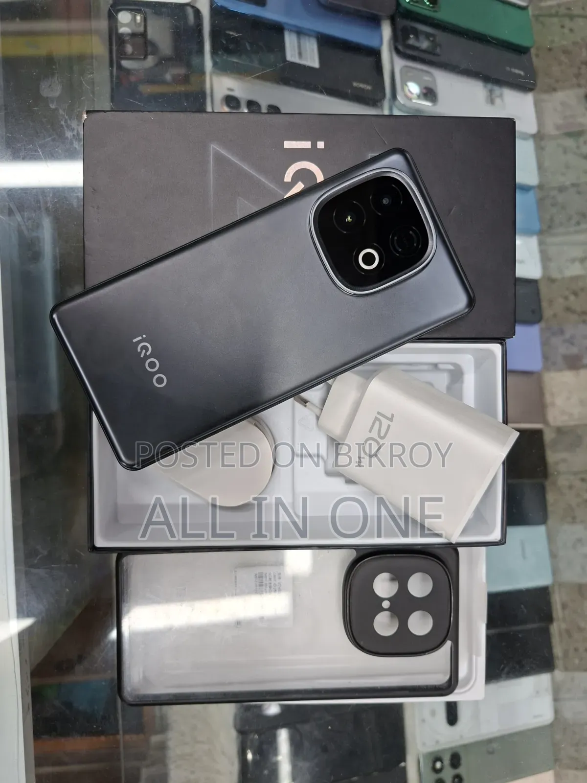 iQOO Z10 256 GB Black