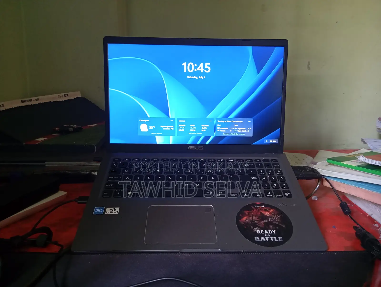 Laptop Asus 4GB Intel Hard Disk Drive + Solid State Drive 1 Terabyte