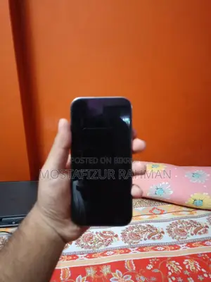 Apple iPhone 16 Pro 128 GB Gray