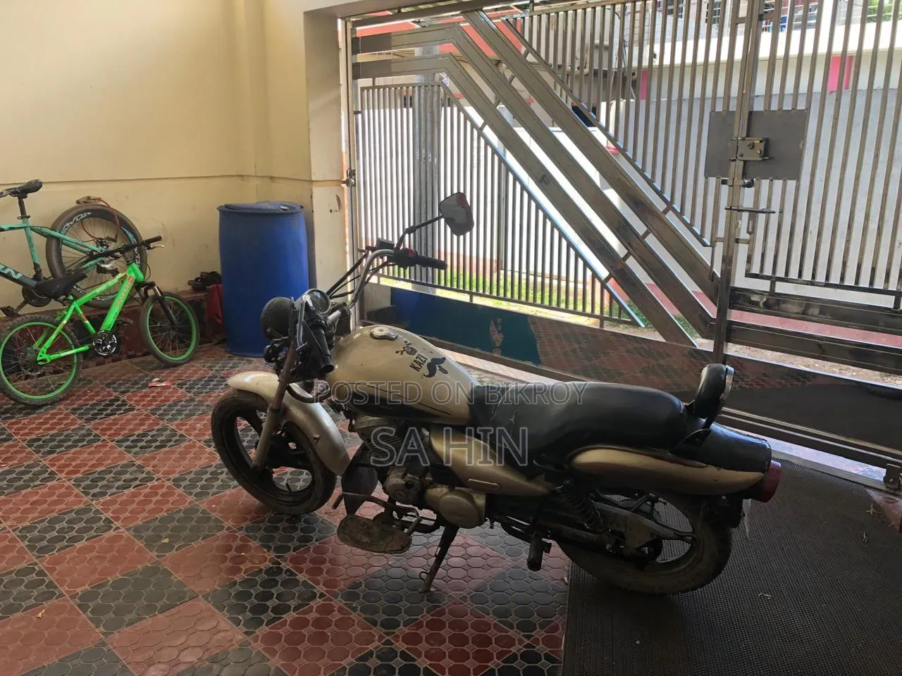 Yamaha 2006 Beige