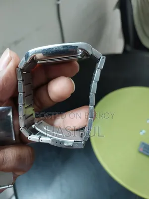 Time Zone Watch With Calendar and Date