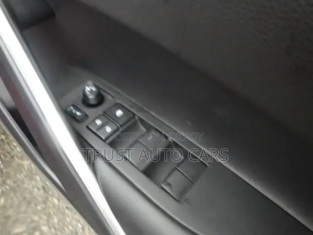 Toyota Corolla Cross Hybrid 2024