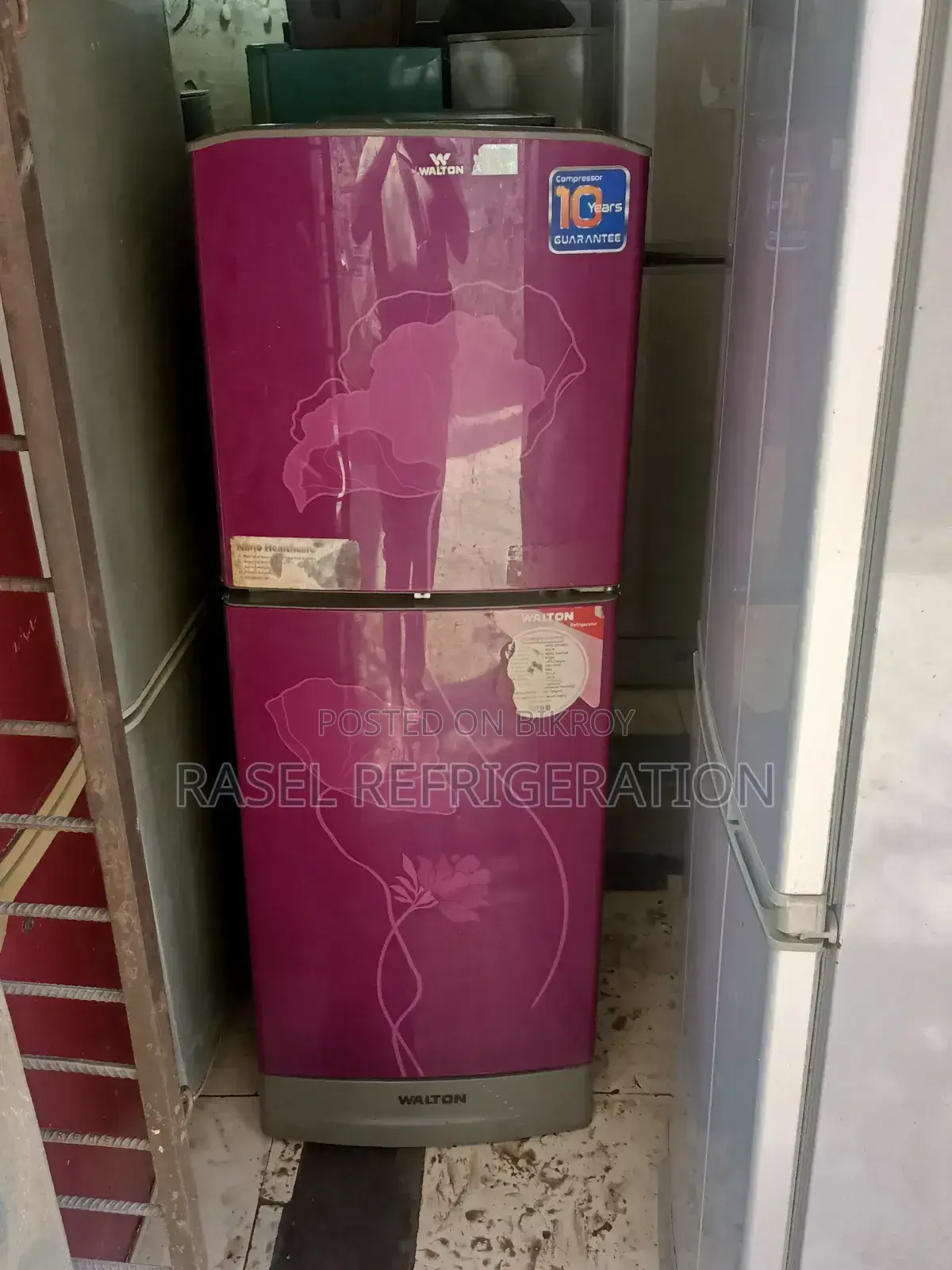 12 CFF running Walton fridge for sale.