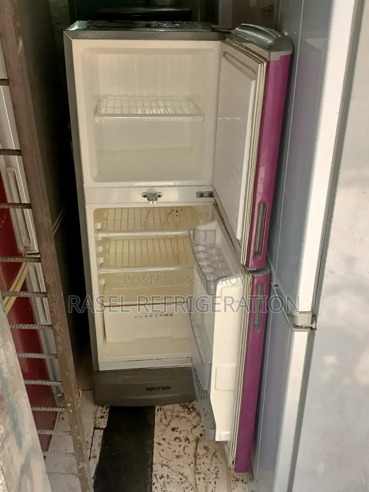 12 CFF running Walton fridge for sale.