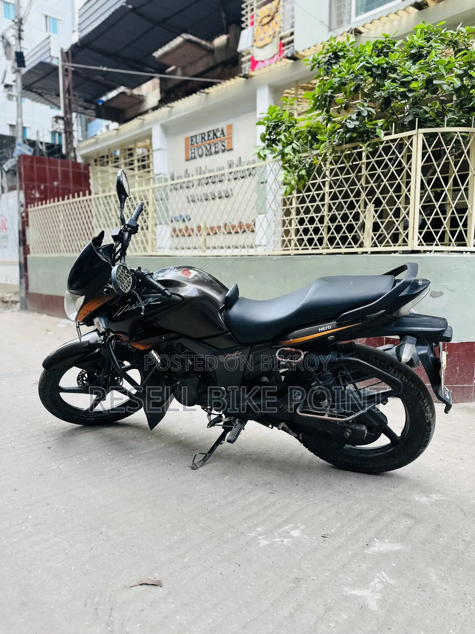 Hero Hunk 2020 Brown