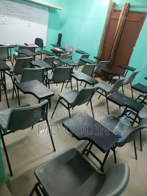 স্টুডেন্ট চেয়ার