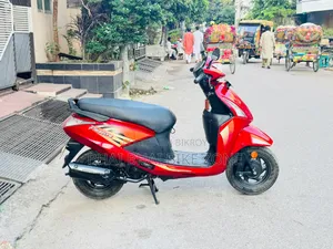 Hero Pleasure 2023 Red