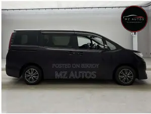 Toyota Noah 2.0 Front Wheel Drive (7 Seater) 2021 Purple