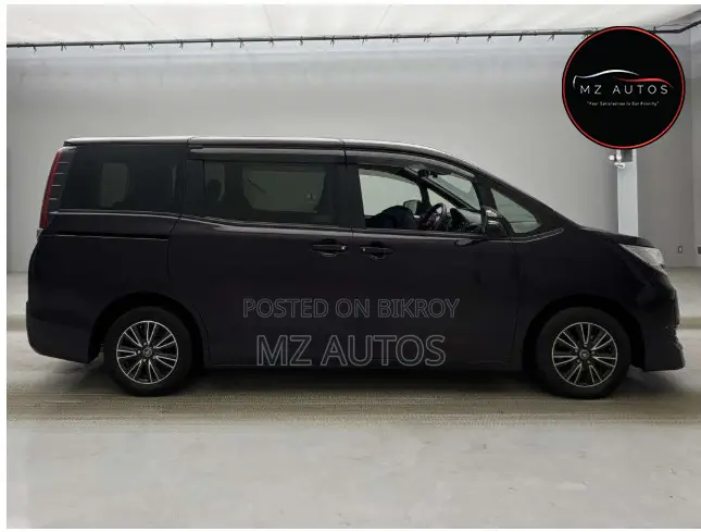 Toyota Noah 2.0 Front Wheel Drive (7 Seater) 2021 Purple