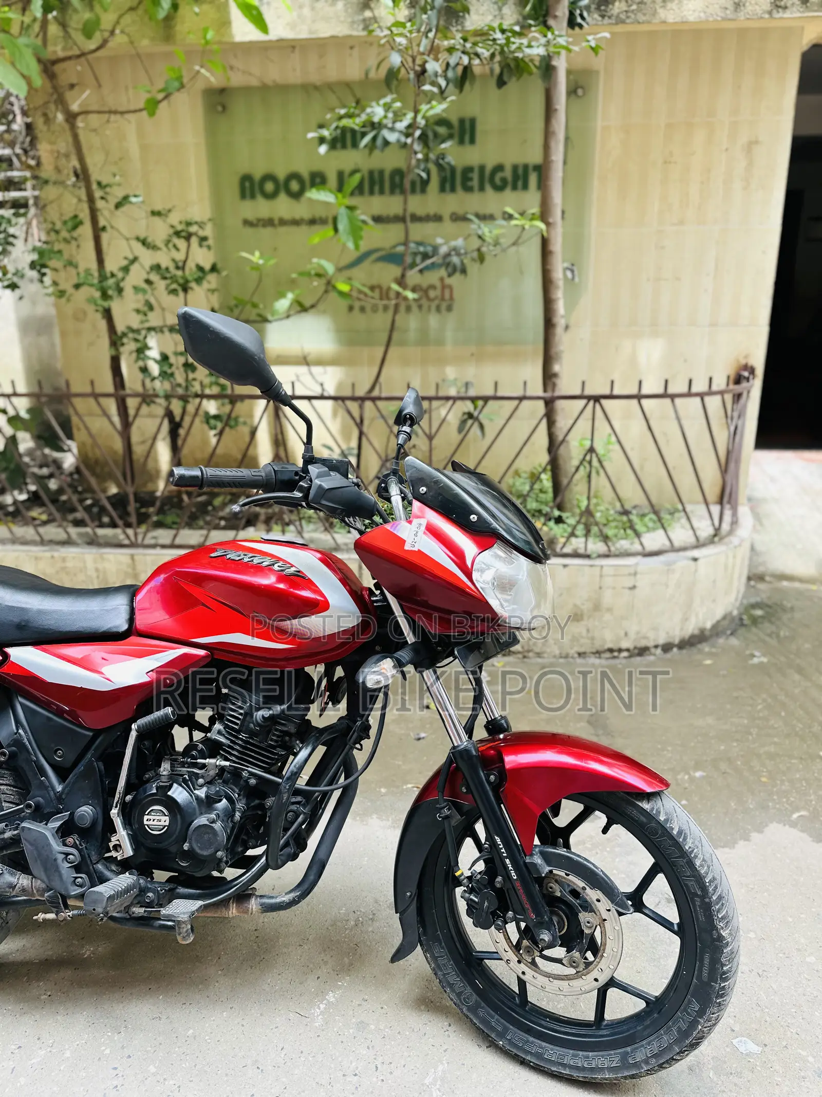 Bajaj Discover 125 2022 Red