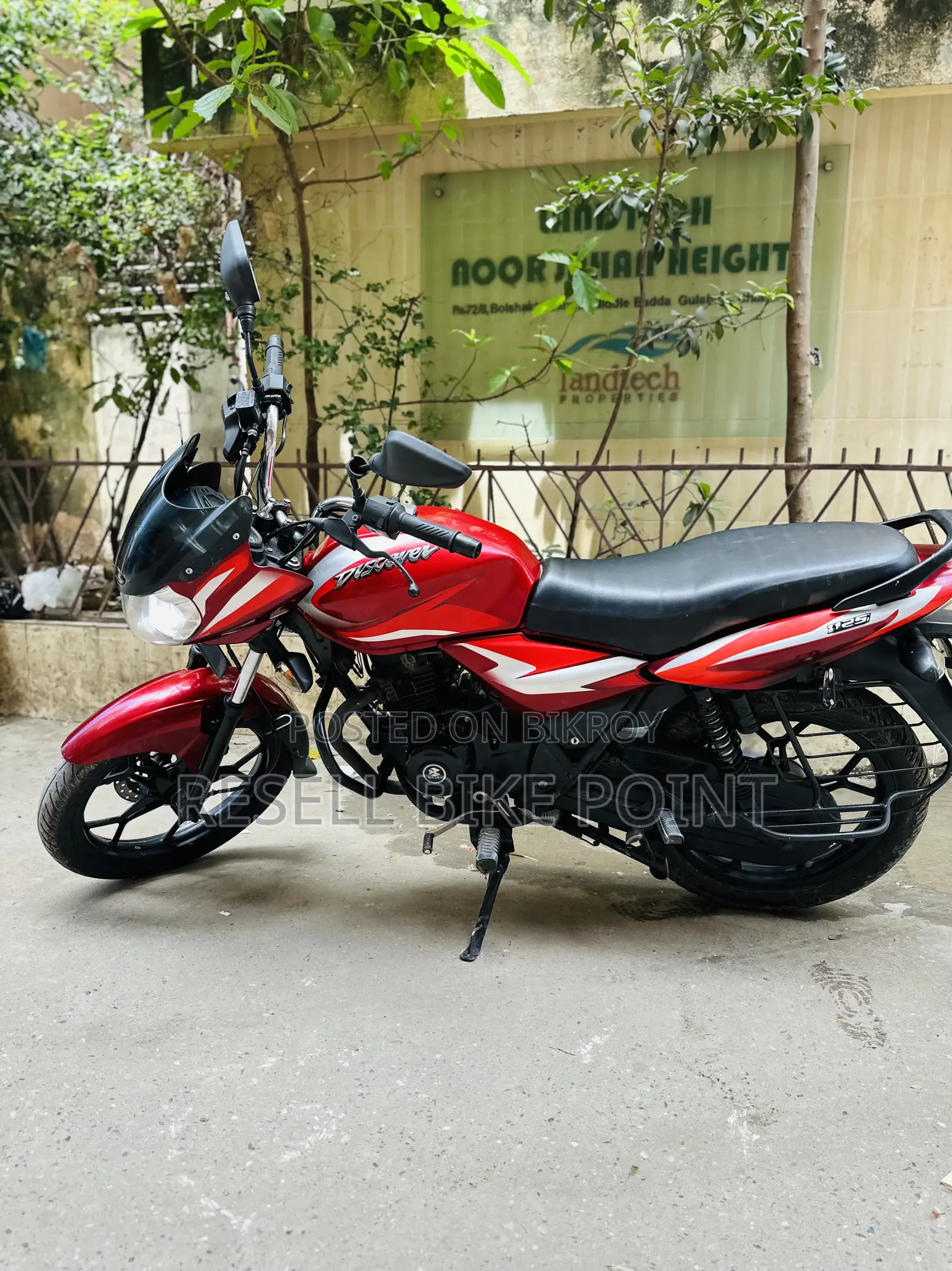 Bajaj Discover 125 2022 Red