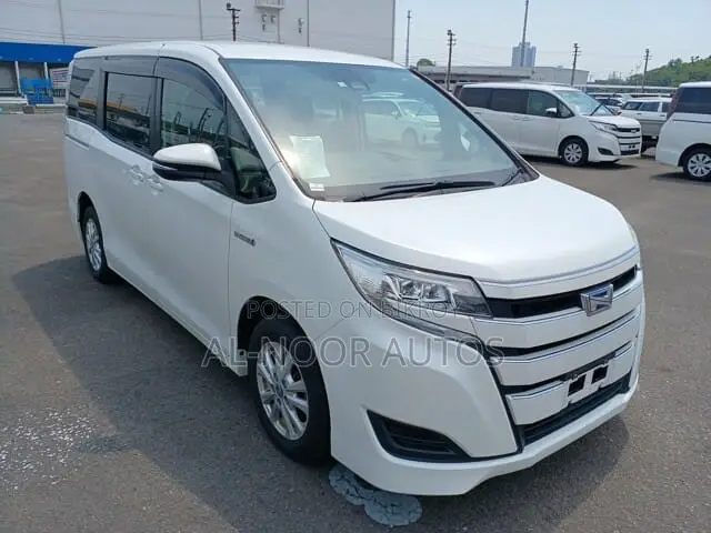 Toyota Noah 2021 Pearl