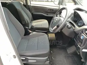 Toyota Noah 2021 Pearl