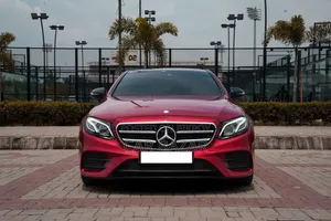New Mercedes-Benz E300 2017 Red