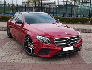 New Mercedes-Benz E300 2017 Red