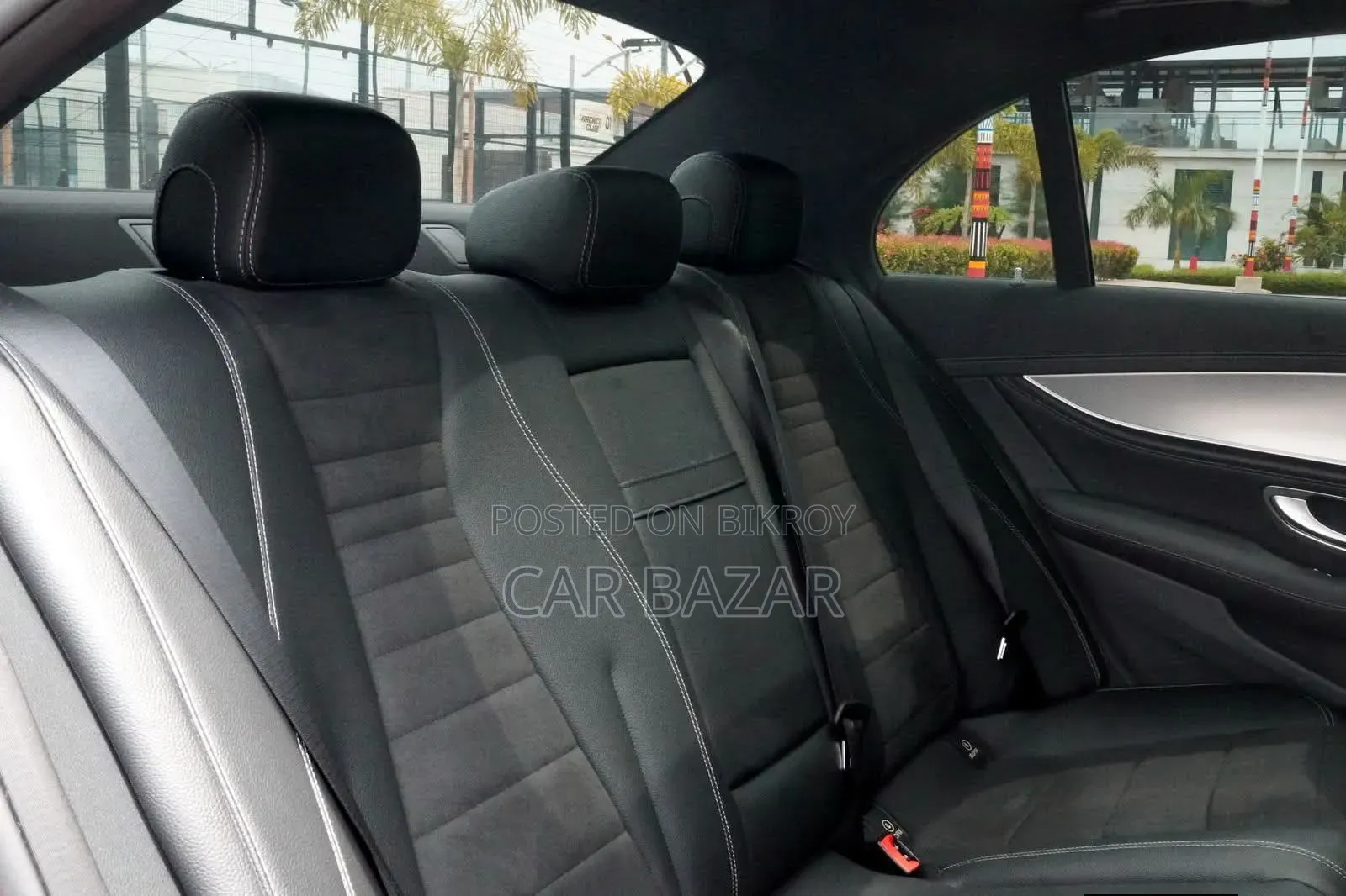 New Mercedes-Benz E300 2017 Red