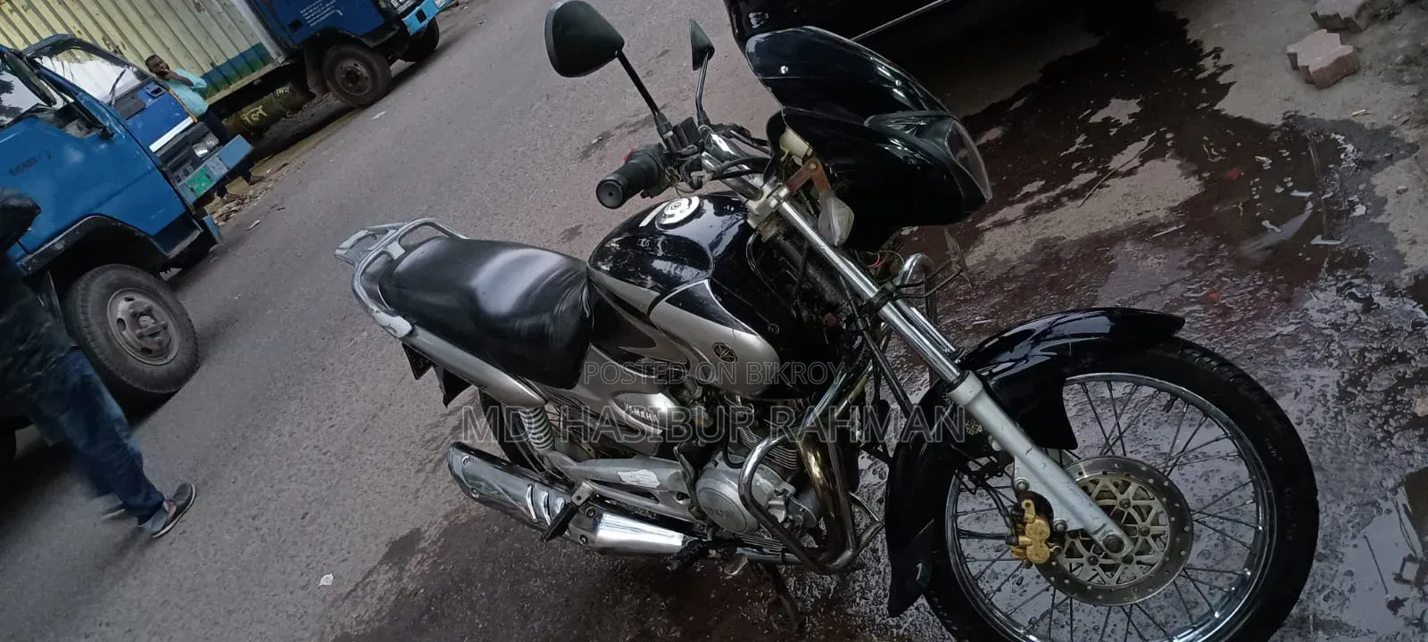 Yamaha 2006 Black