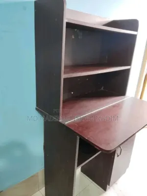 পড়ার টেবিল বিক্রি হবে