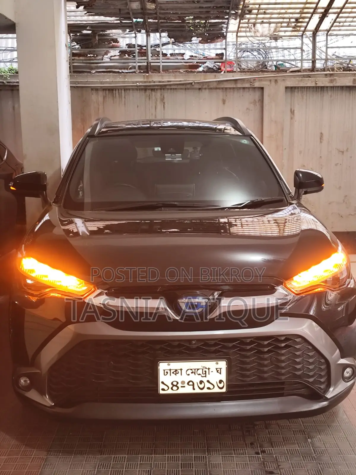 Toyota Corolla Cross 1.8 Hybrid AWD 2022 Blue