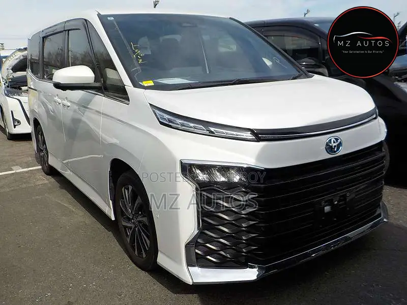 Toyota Voxy Hybrid S-Z 2WD 7-Seater 2022 Pearl
