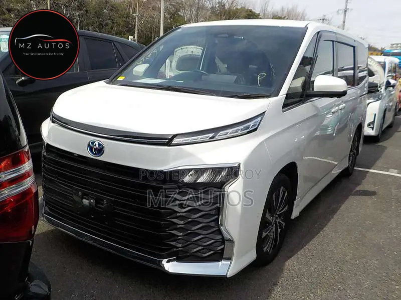 Toyota Voxy Hybrid S-Z 2WD 7-Seater 2022 Pearl