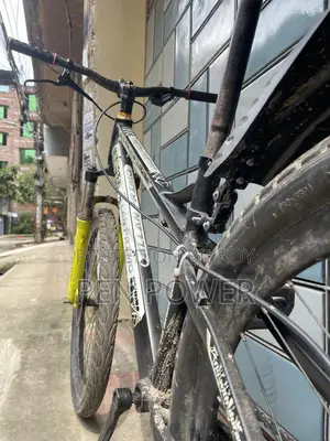 ডার্ট ফ্রেম সাইকেল উইথ লাইট ওয়েট