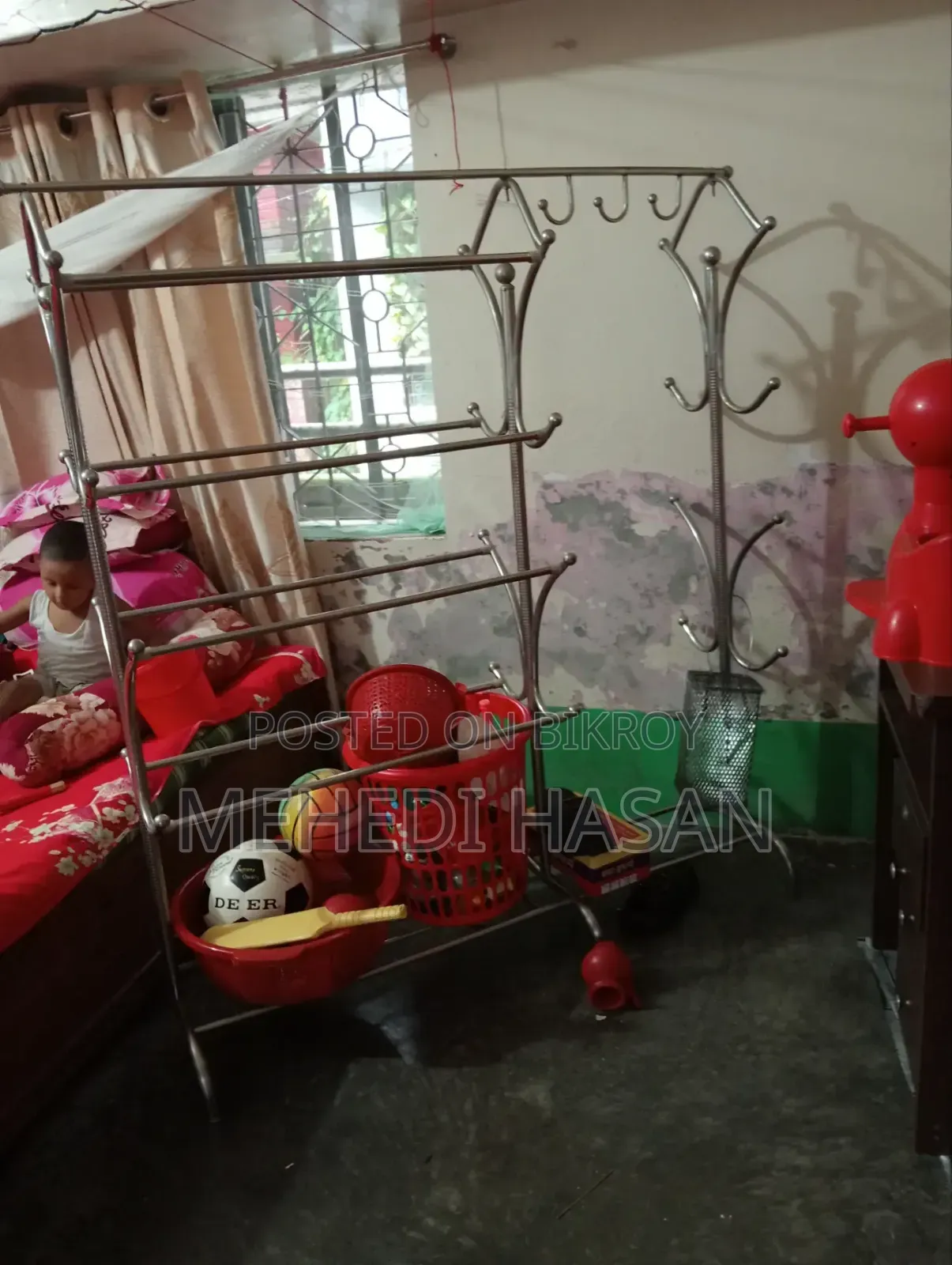 আলনা বিক্রি হবে